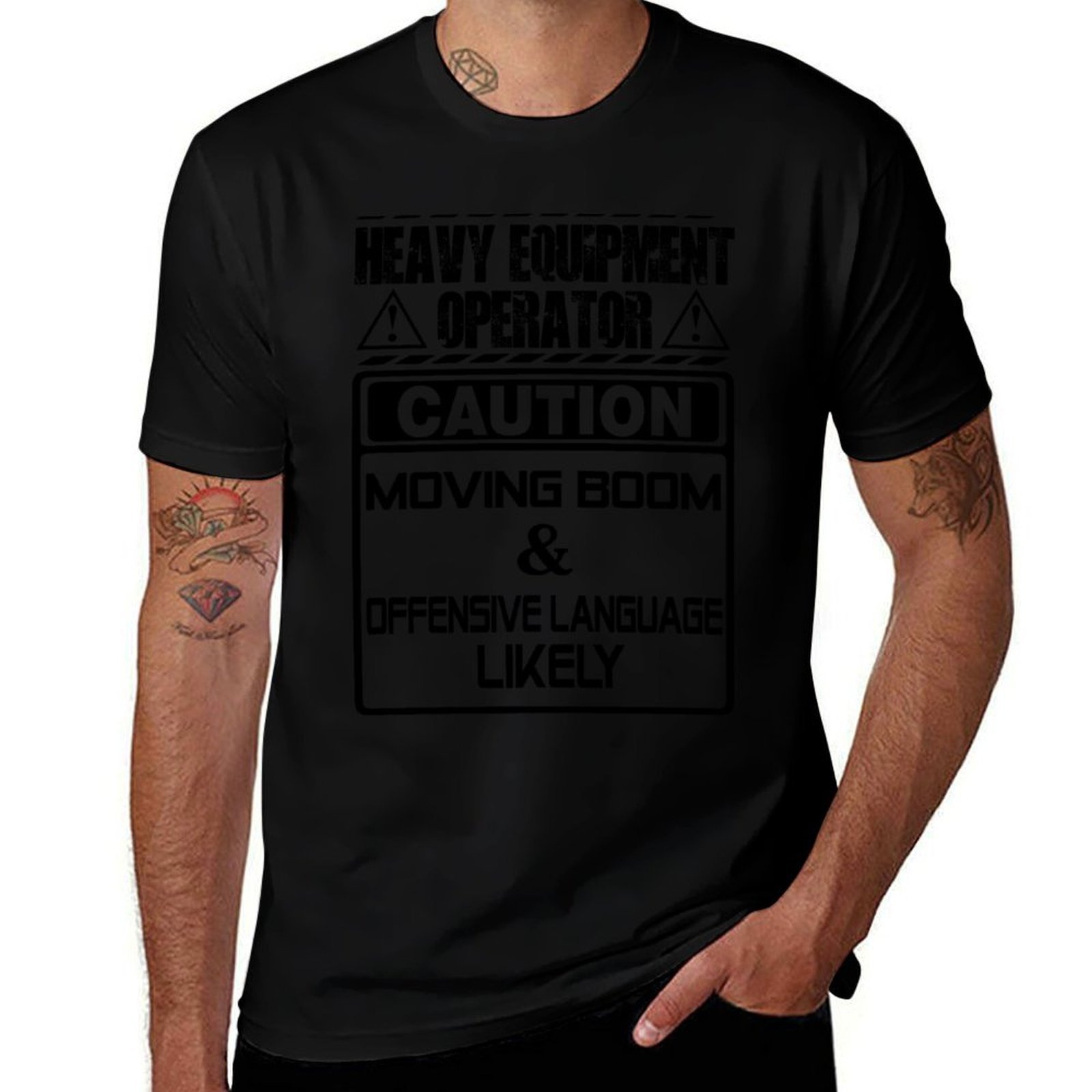 Camiseta deportiva de manga co - Heavy Equipment Vector reseña y precio